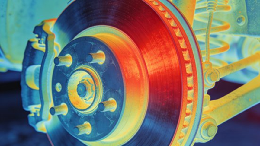 Infrared thermal imaging detection of brake disc temperature distribution